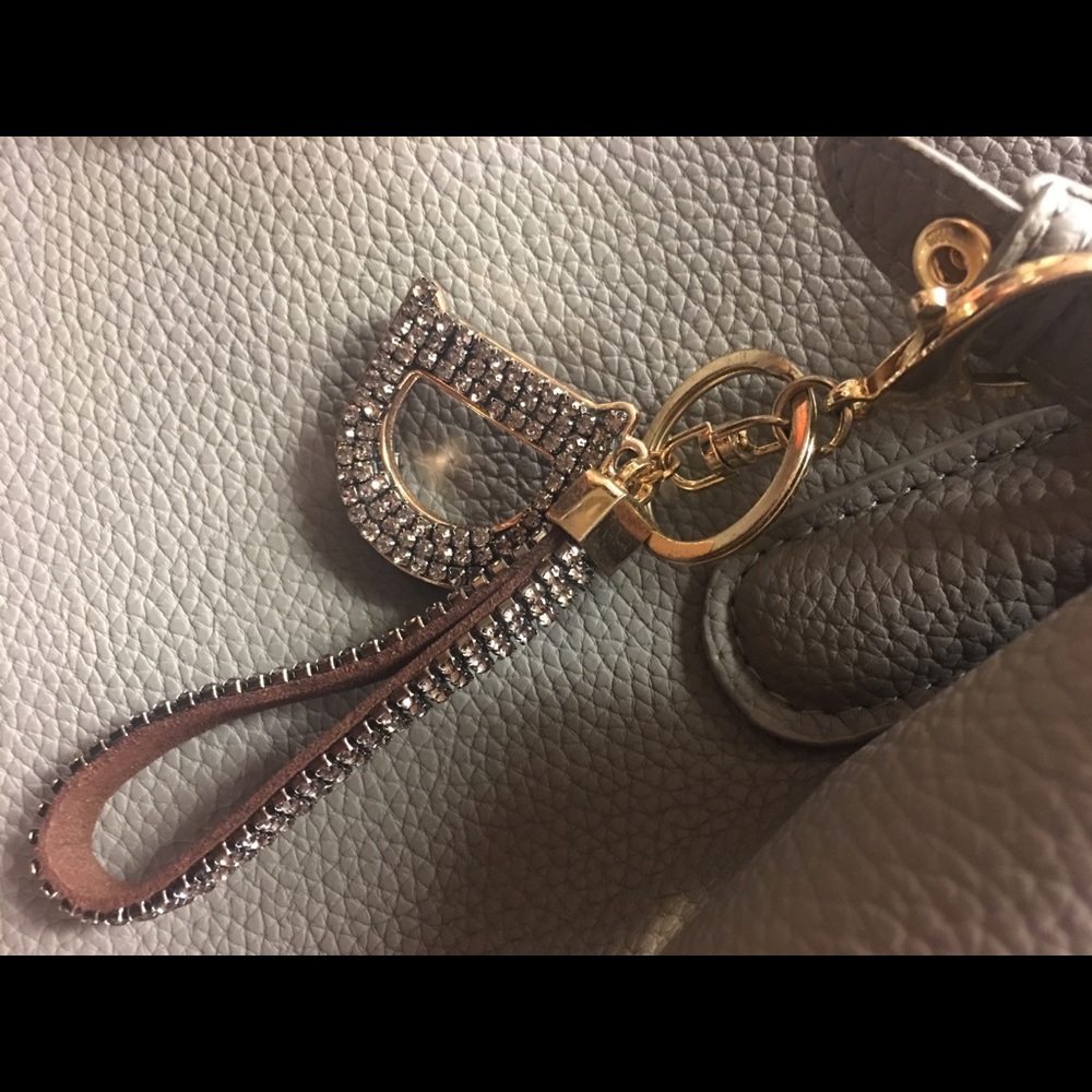 Grey Purse - Picture 7 of 8